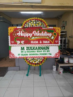 Papan Bunga di Wareng Butuh