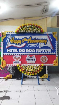 Papan Bunga di Wareng Butuh